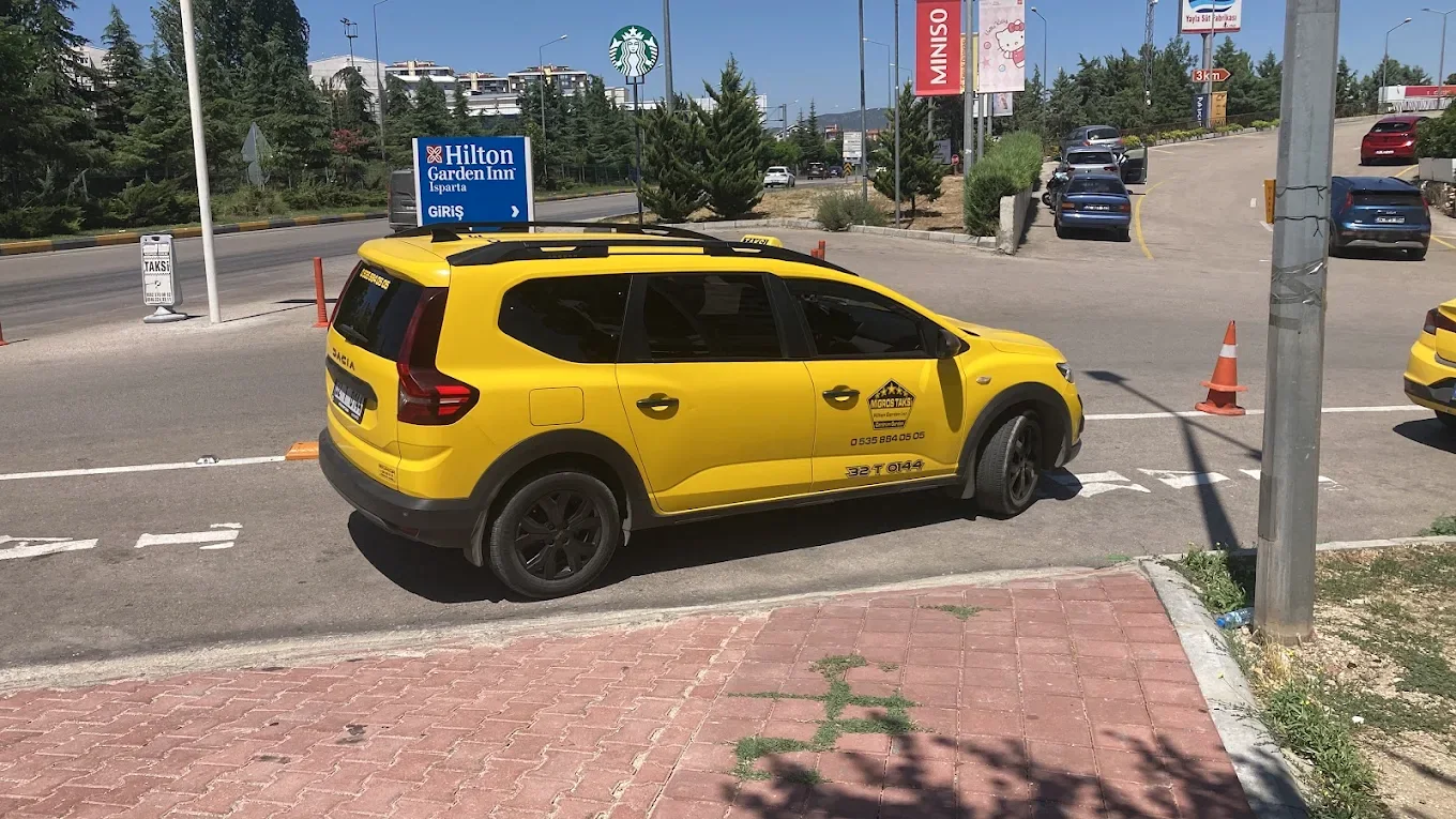 Centrum Taksi aracı Hilton Garden Inn Isparta ve Sanayi Migros yakınında
